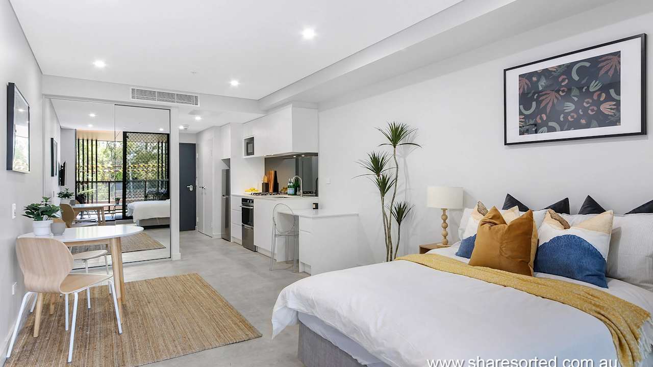 Room studio flat for rent