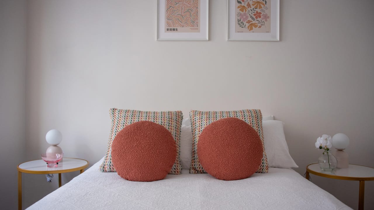 Whole property with 2 rooms for rent