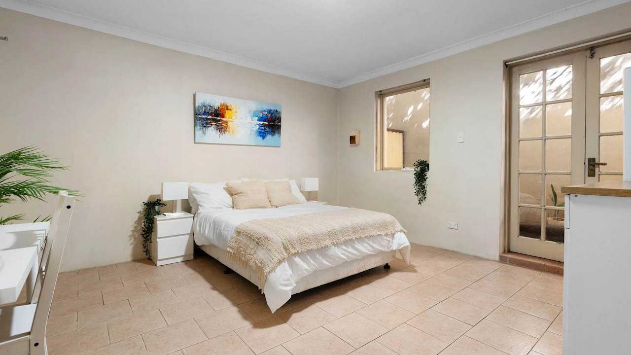 Furnished room studio flat for rent