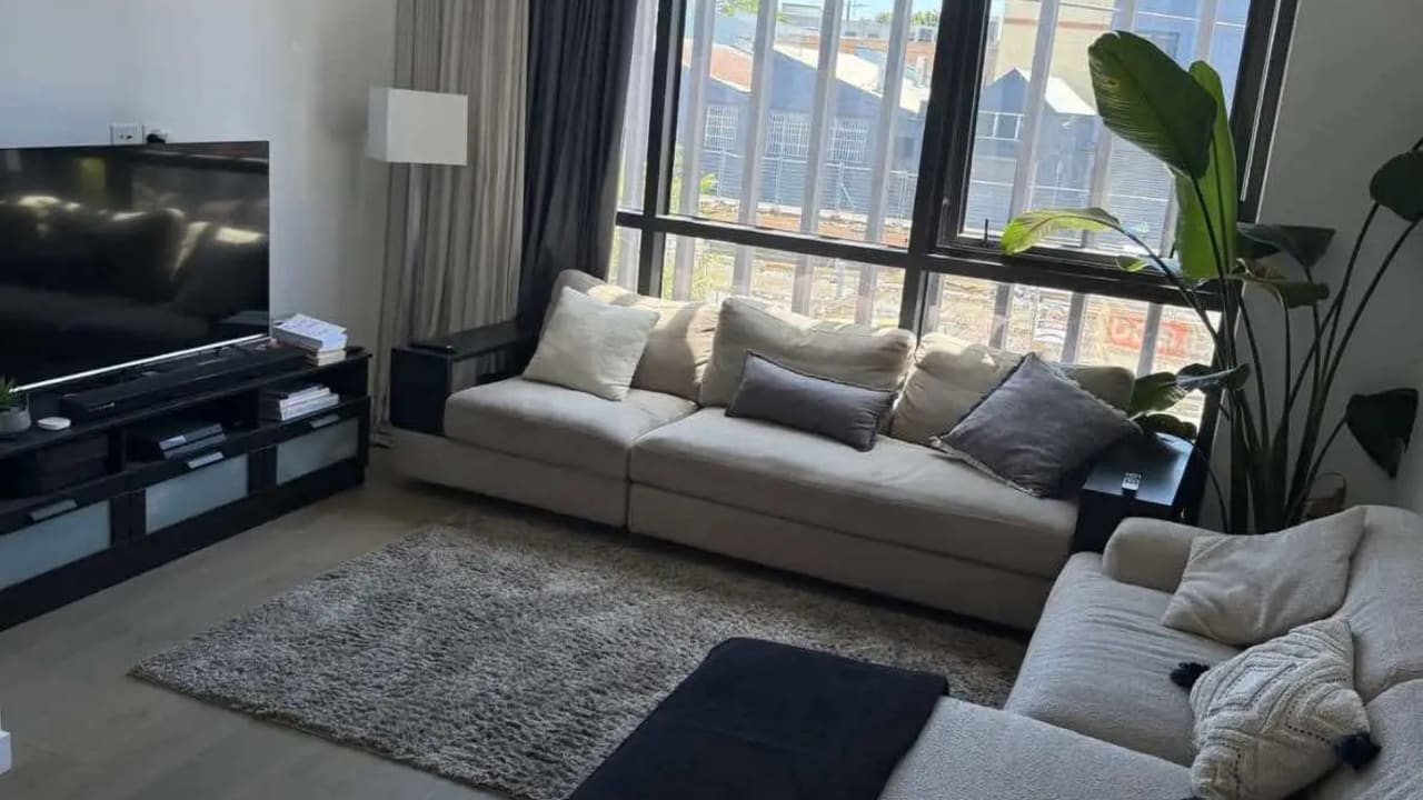 Unfurnished room in a share house