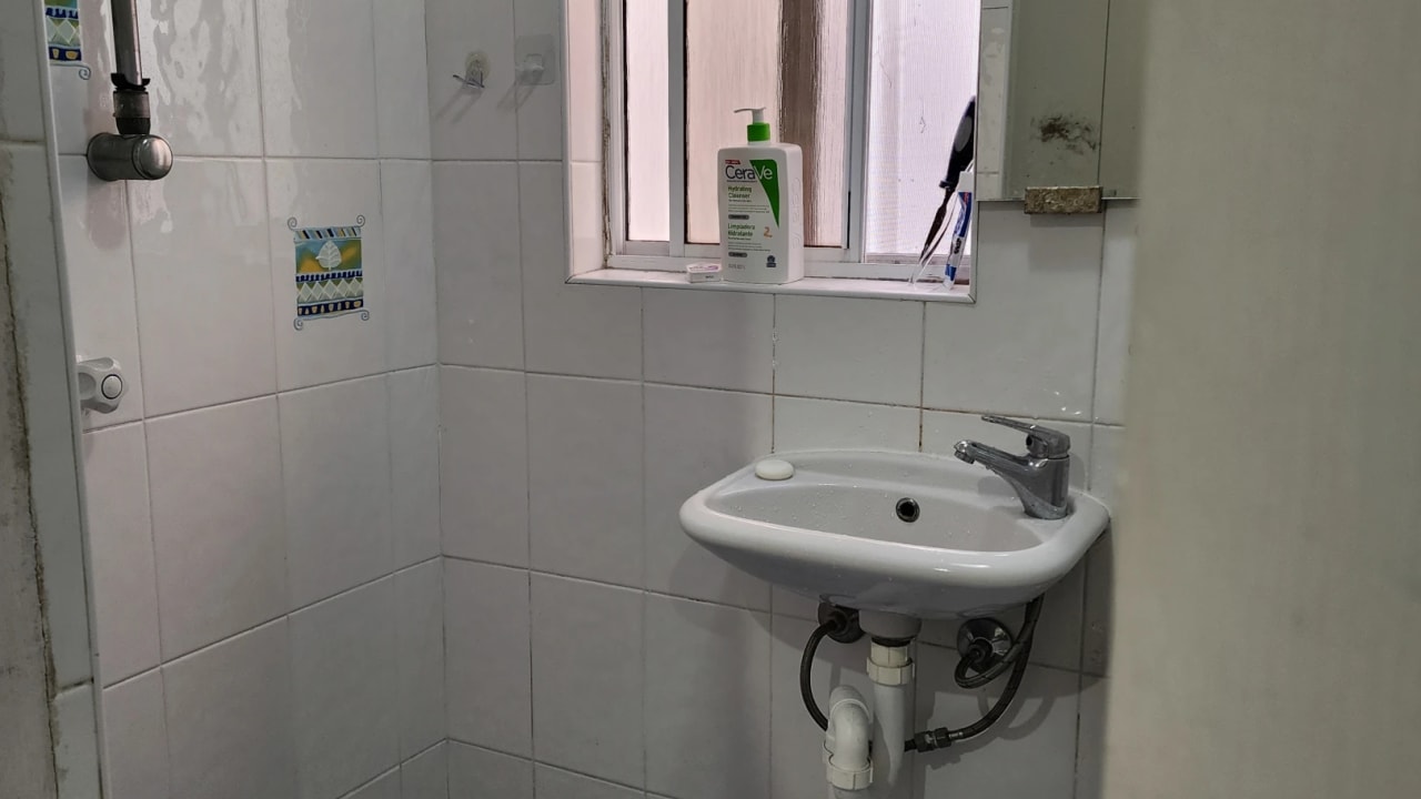 Furnished room with own bathroom
