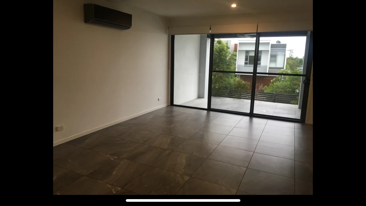 Room in a share house