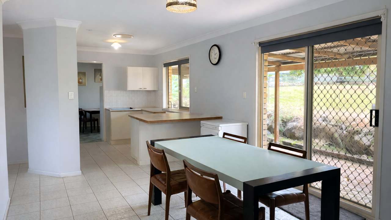 Whole property with 4 rooms for rent