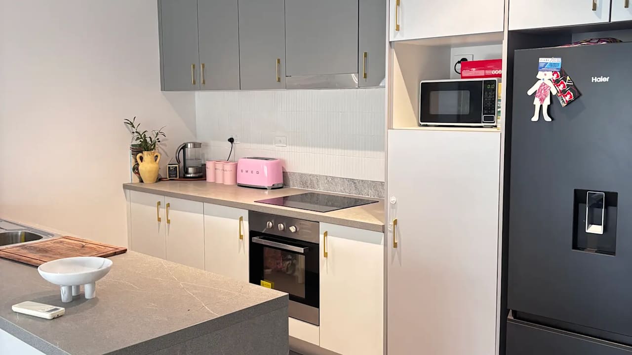 Unfurnished room with ensuite in a flatshare