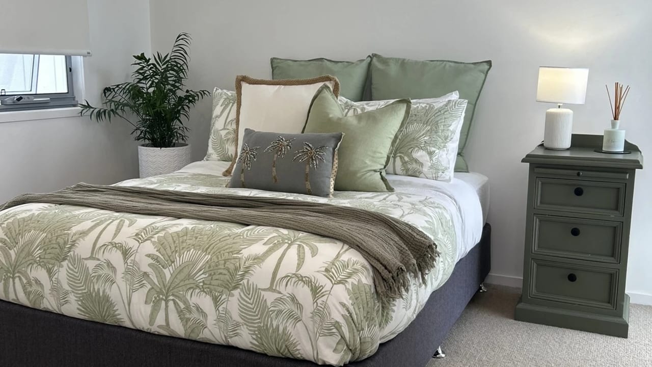 Room in a share house