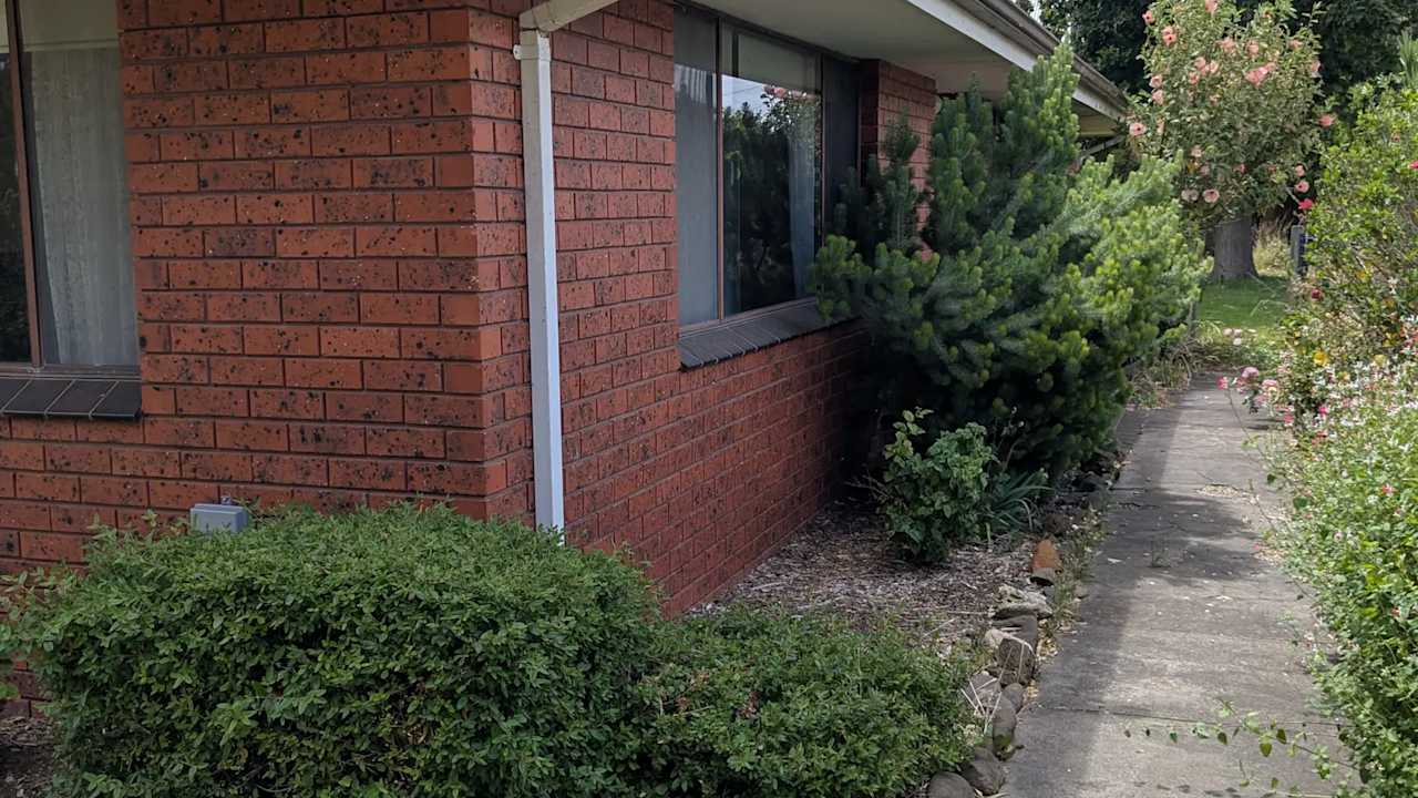 Unfurnished room in a share house