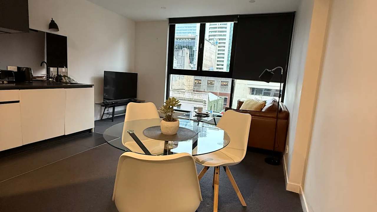 Furnished room in a flatshare