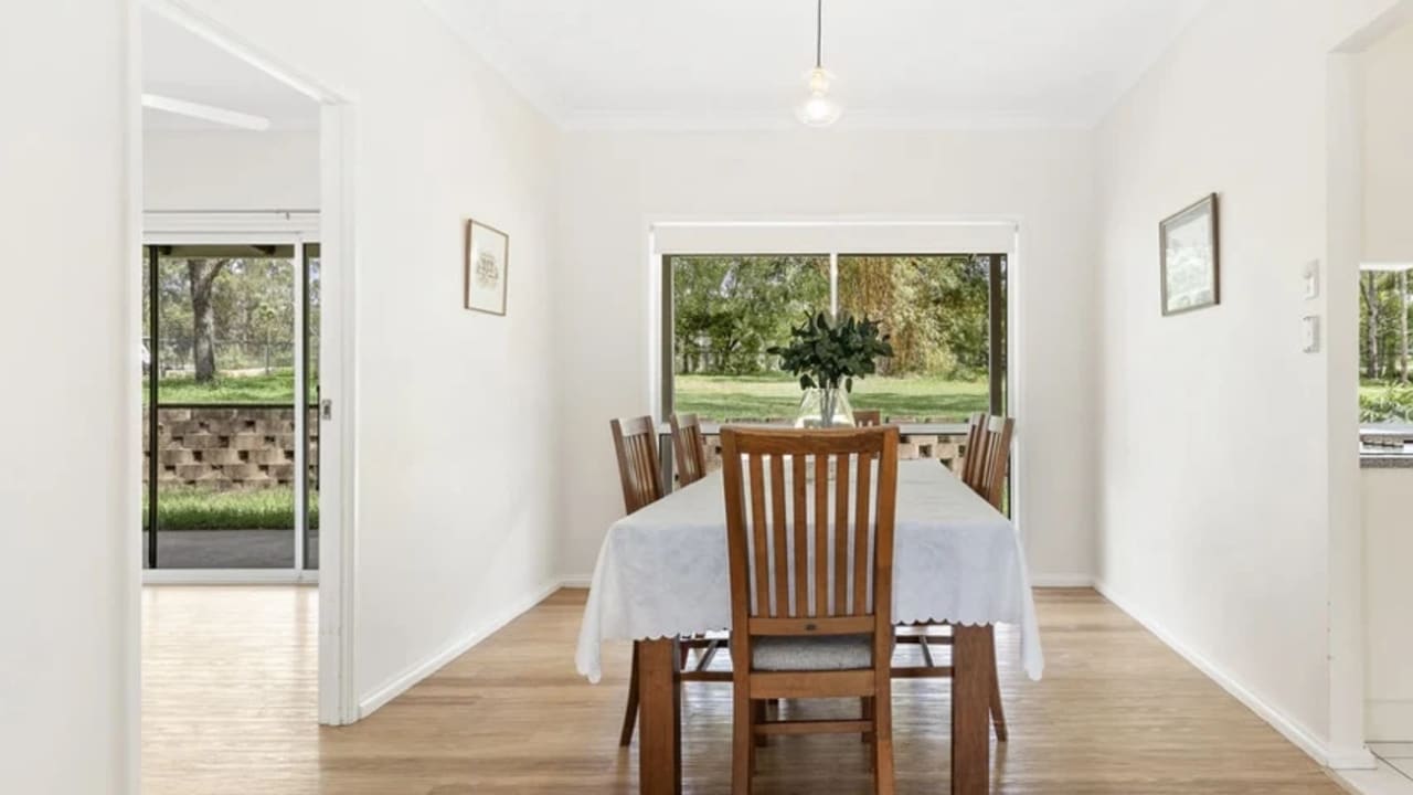 Room in a share house