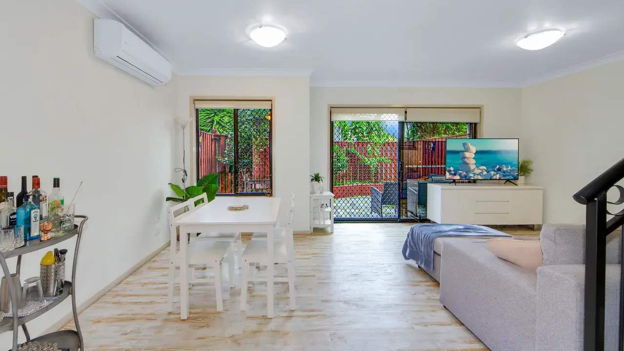 Unfurnished room in a share house