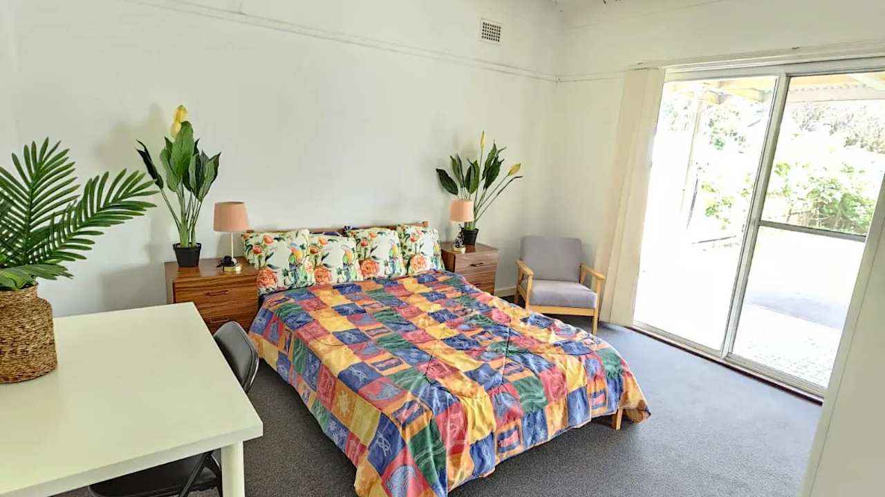 Room in a share house
