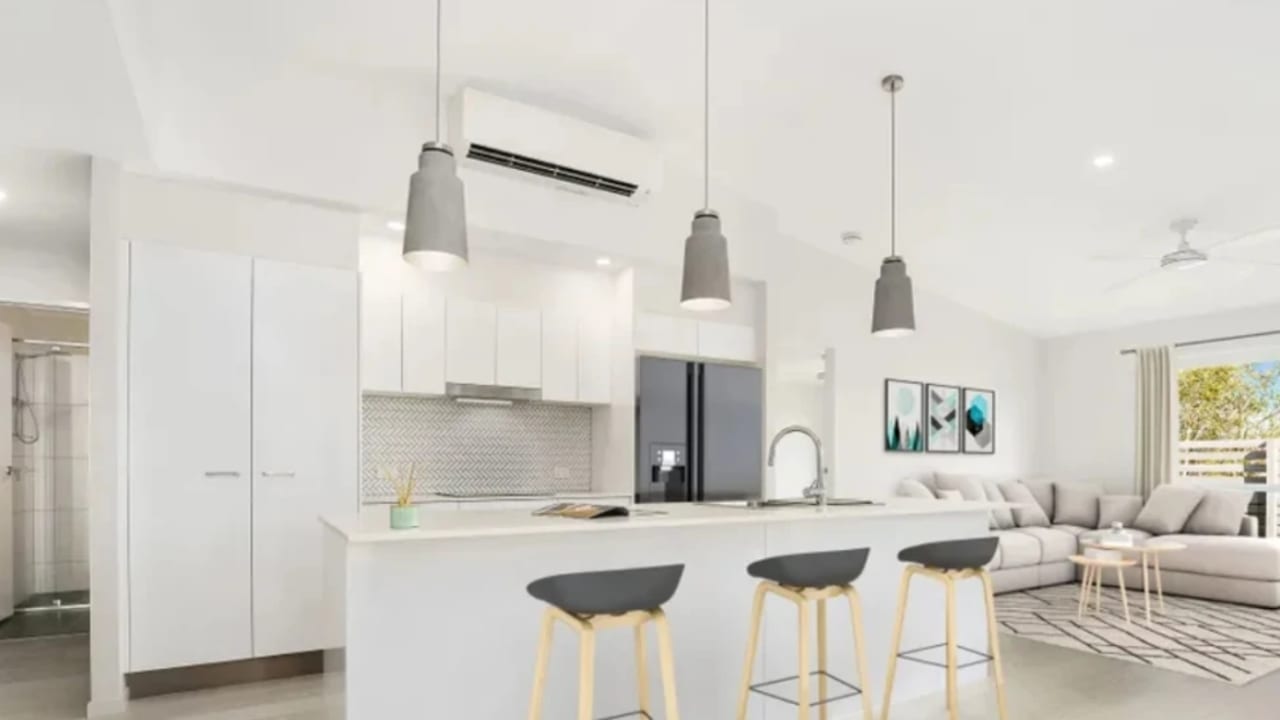 Unfurnished room with own bathroom