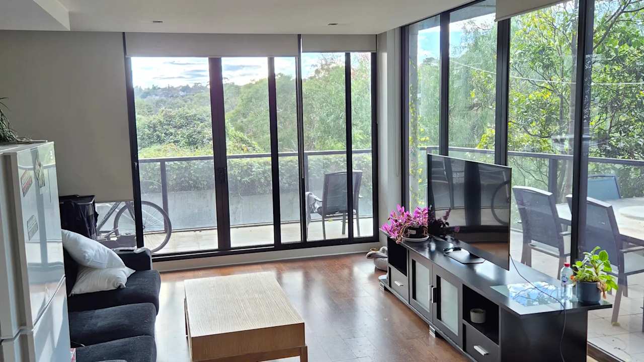 Unfurnished room with own bathroom