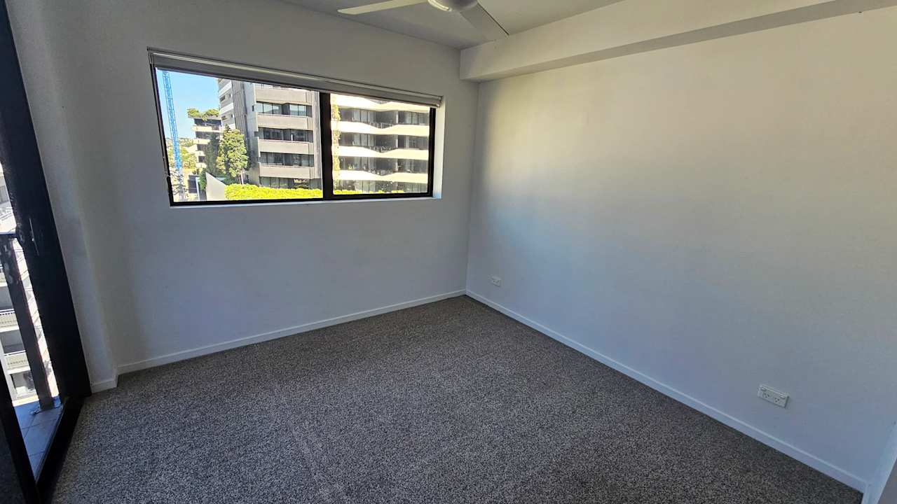 Furnished room with own bathroom