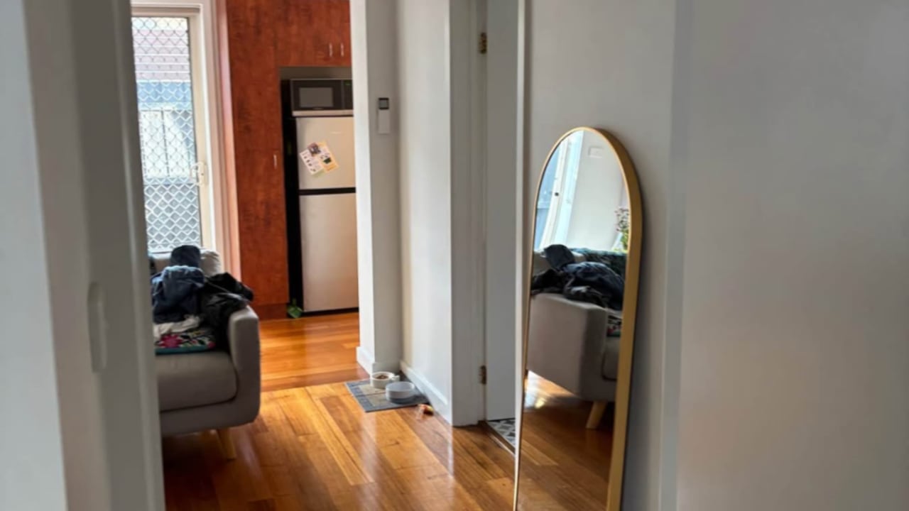 Unfurnished room in a flatshare
