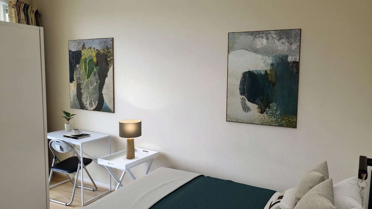Furnished room in a share house