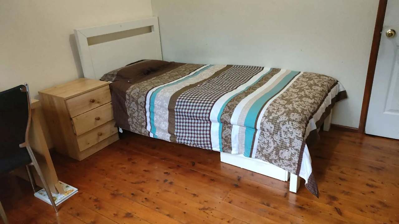 Furnished room in a share house