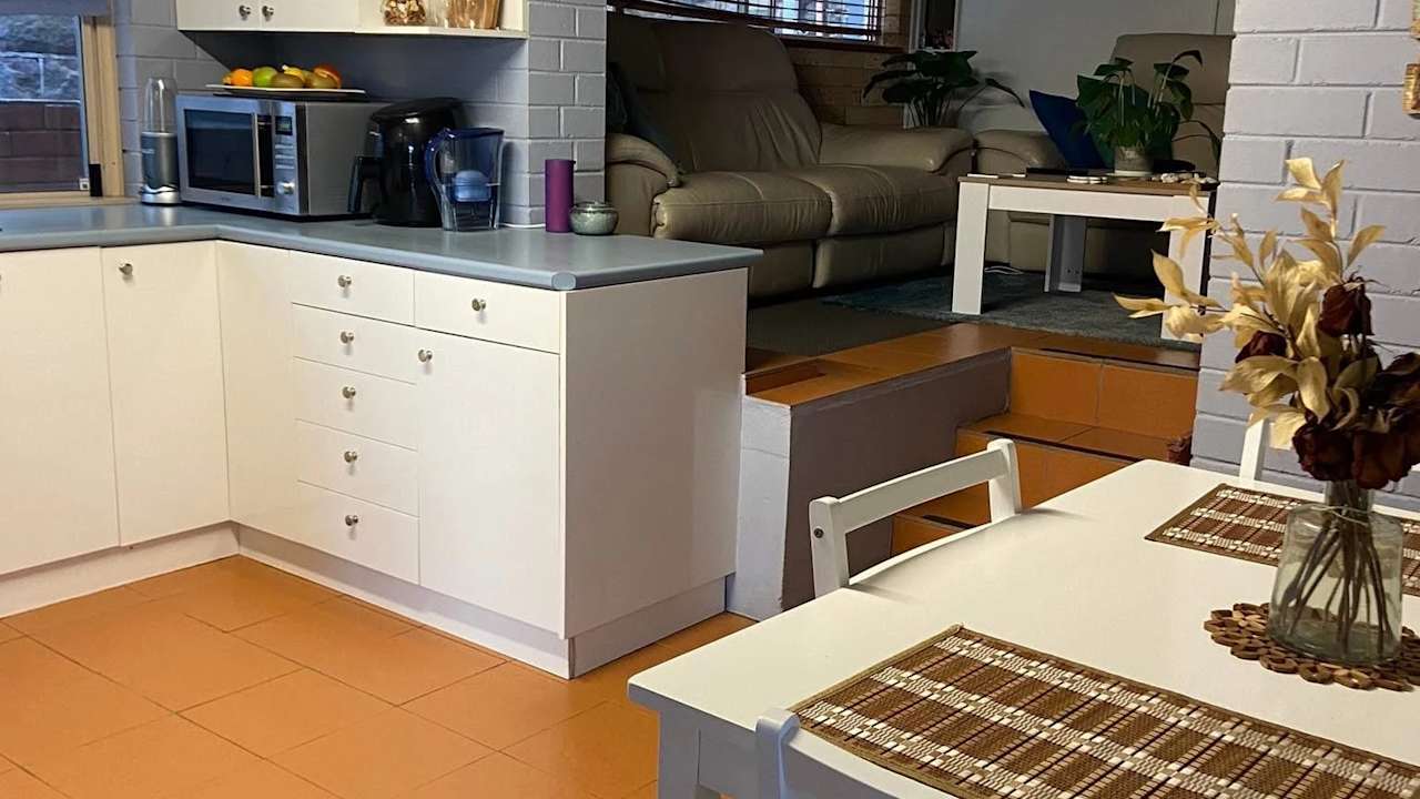 Furnished room in a share house