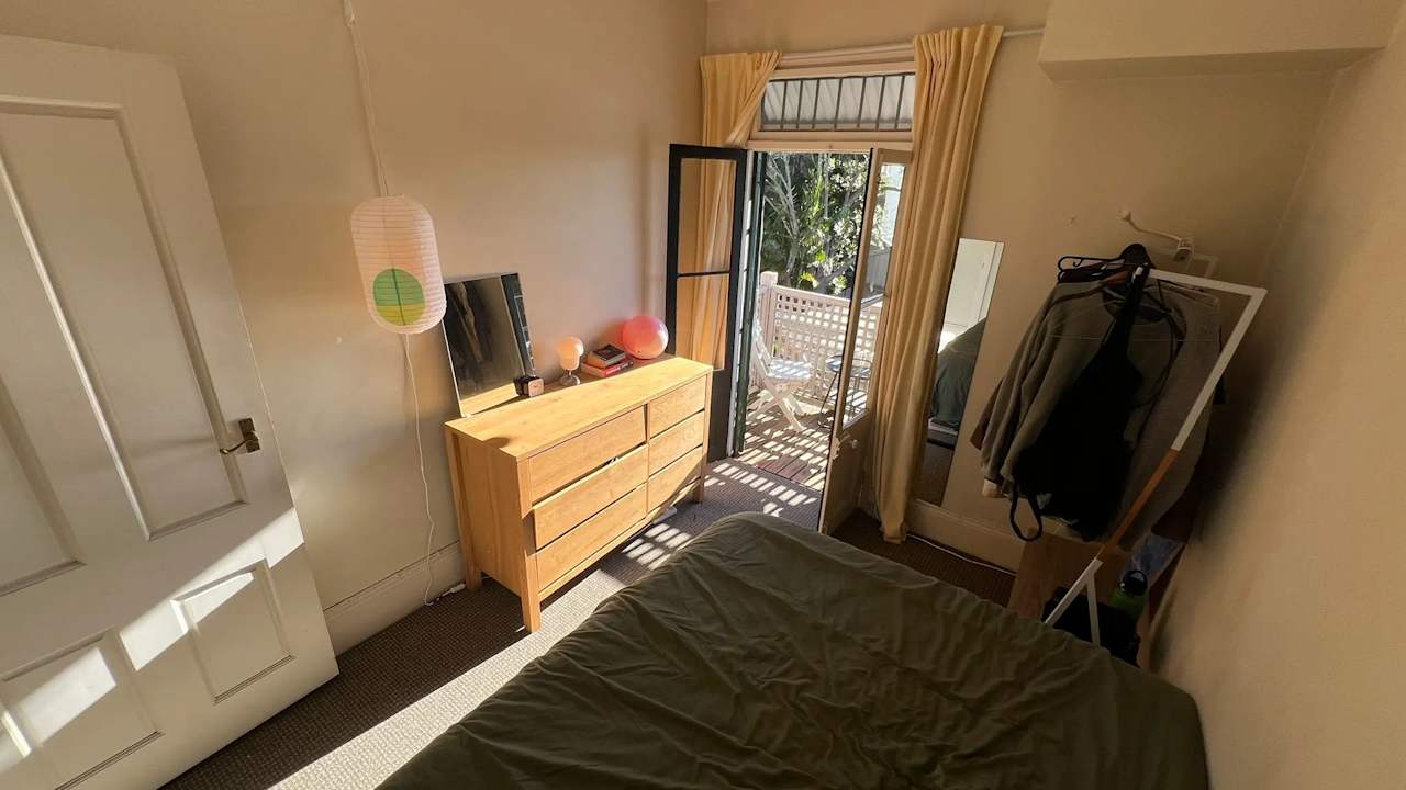 Unfurnished room in a share house
