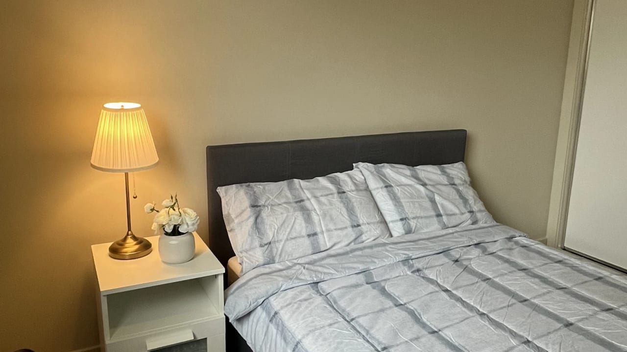 Furnished room with own bathroom