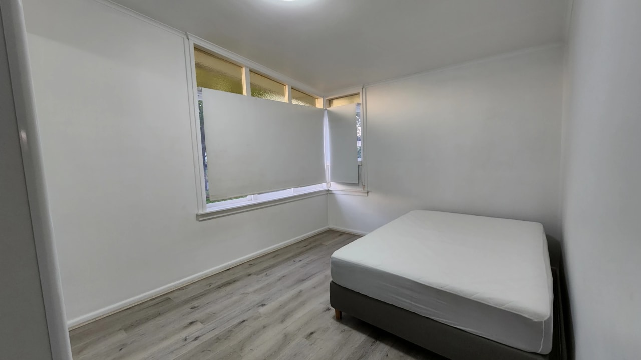 Room in a share house