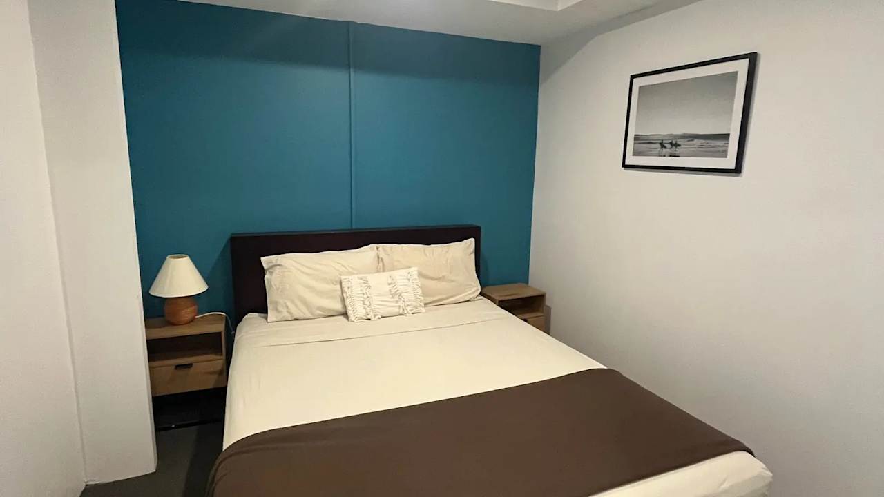 Furnished room in a flatshare