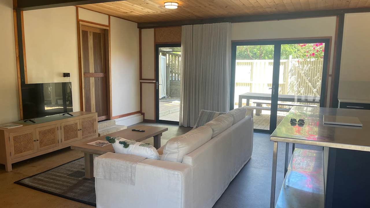 Whole property with 2 rooms for rent