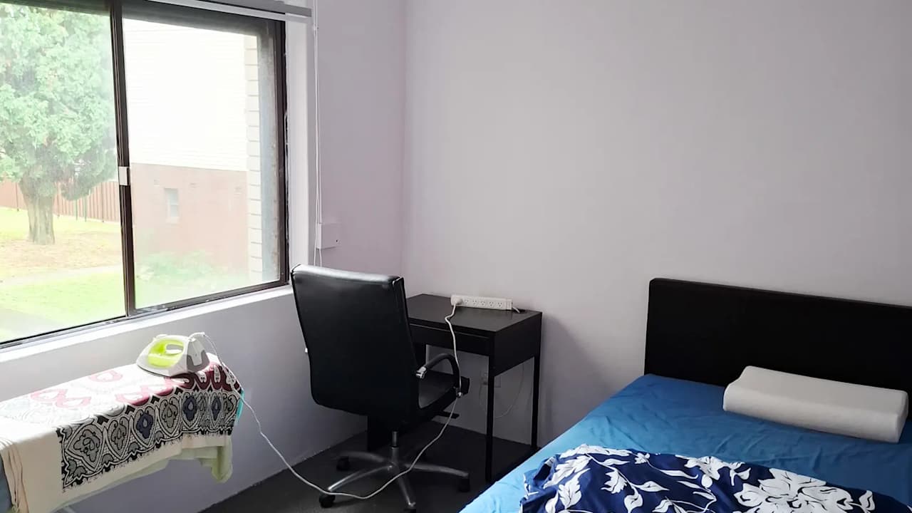 Furnished room in a flatshare