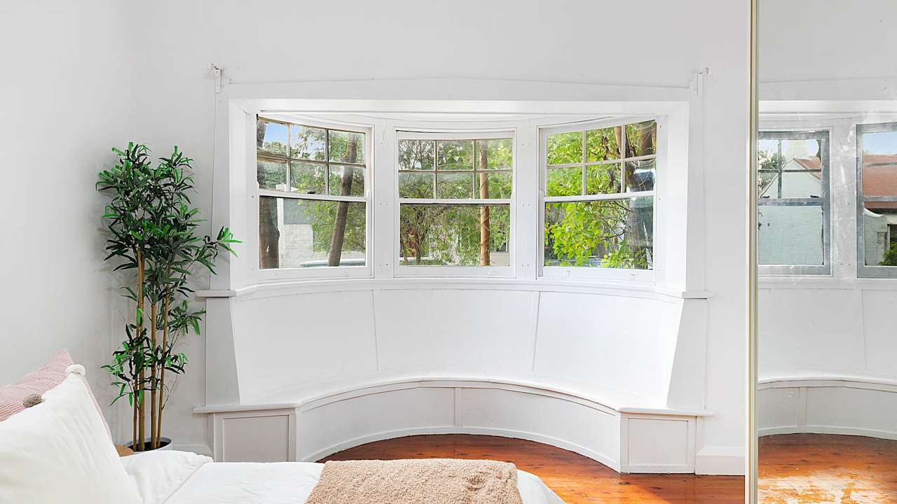 Room in a share house