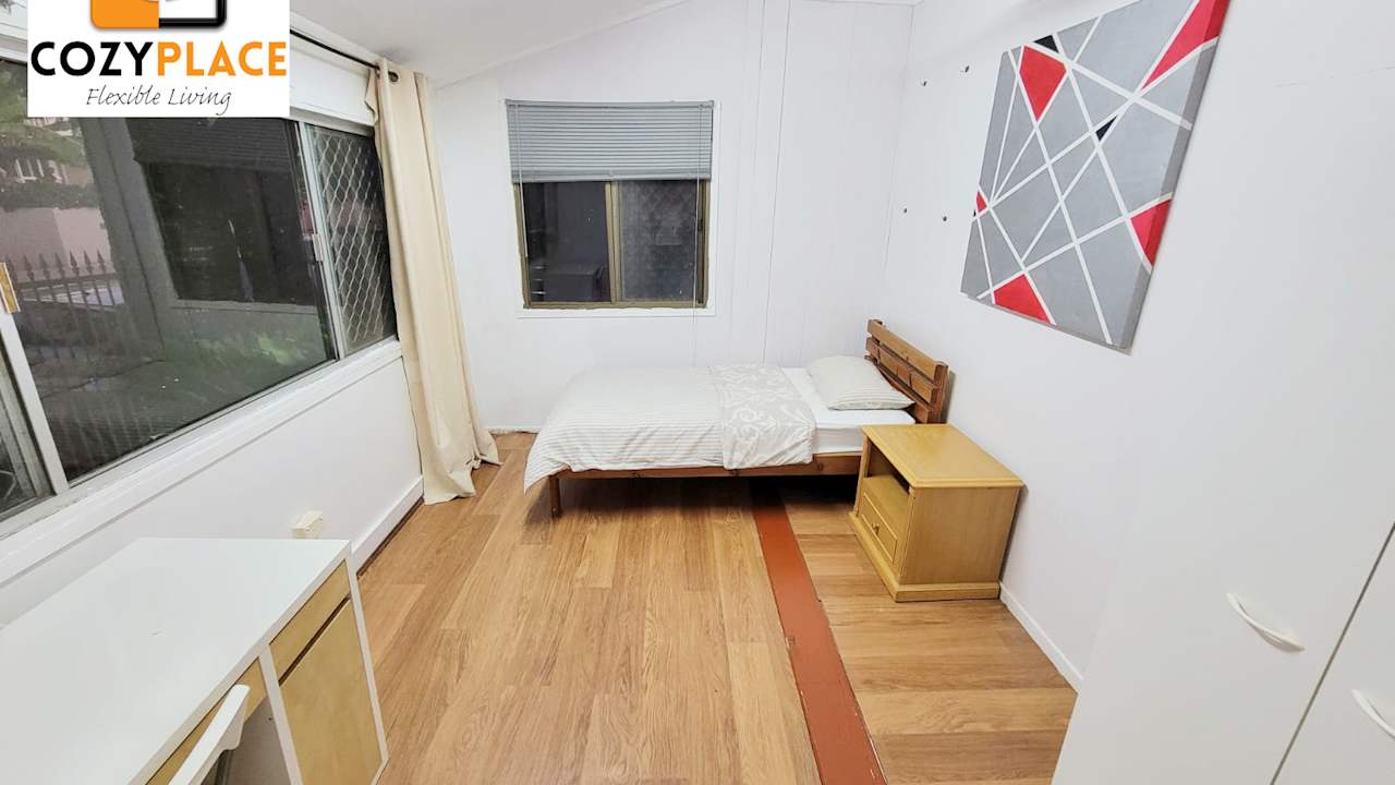 Furnished room in a share house