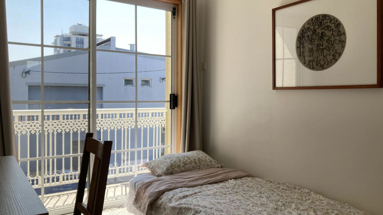 Room in a share house