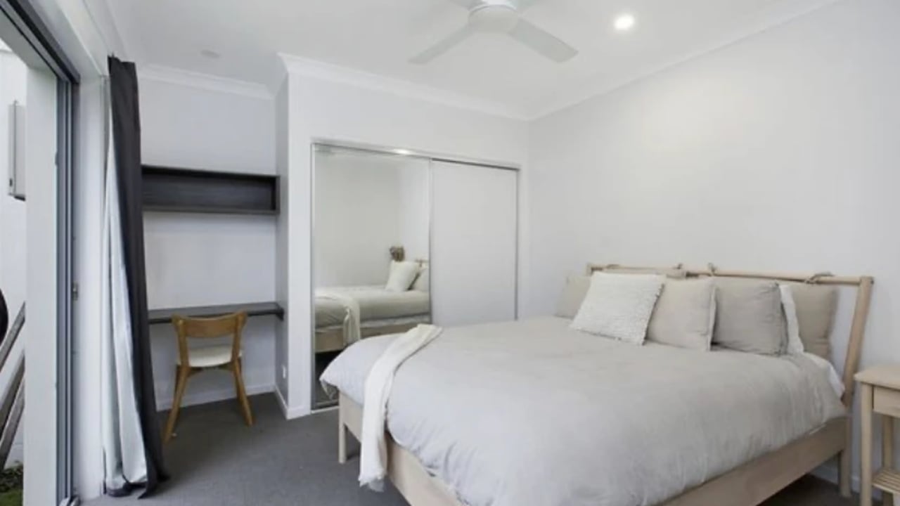 Furnished room with own bathroom