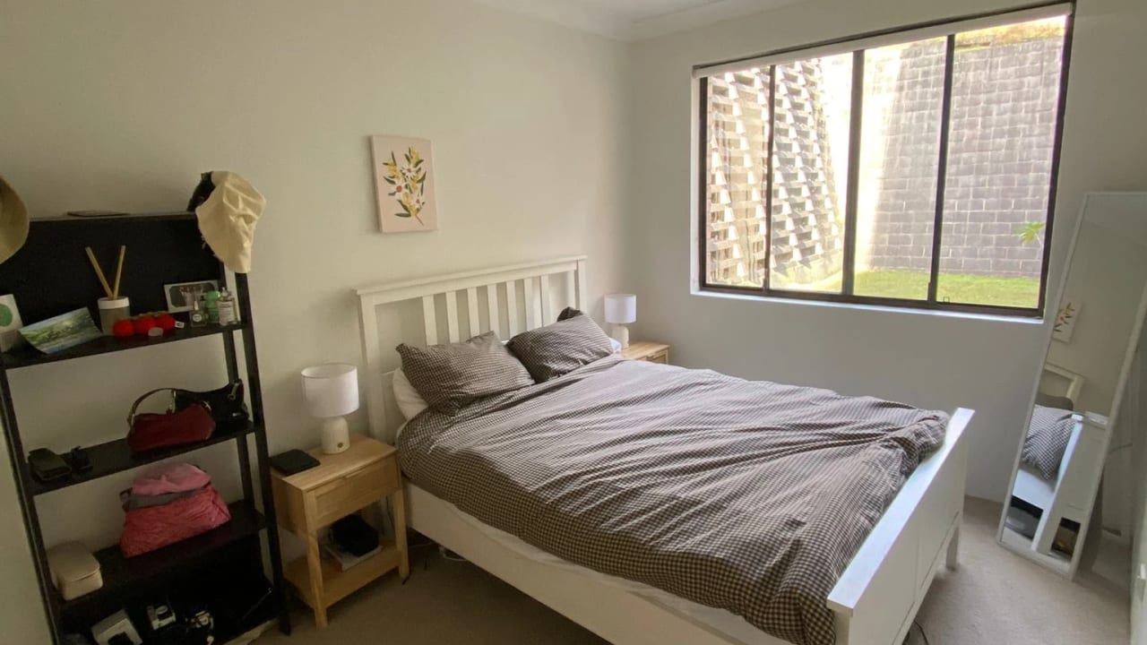 Furnished room in a flatshare