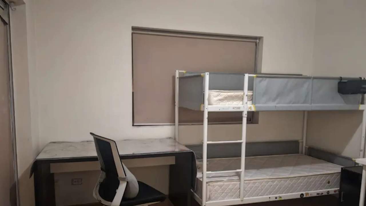 Furnished room with ensuite in a flatshare