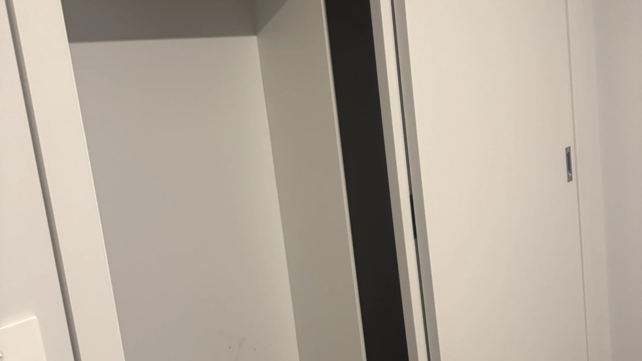 Unfurnished room in a share house
