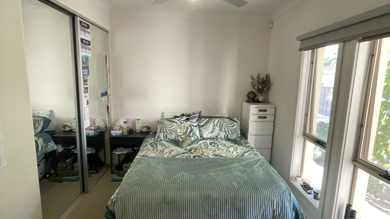 Unfurnished room in a share house