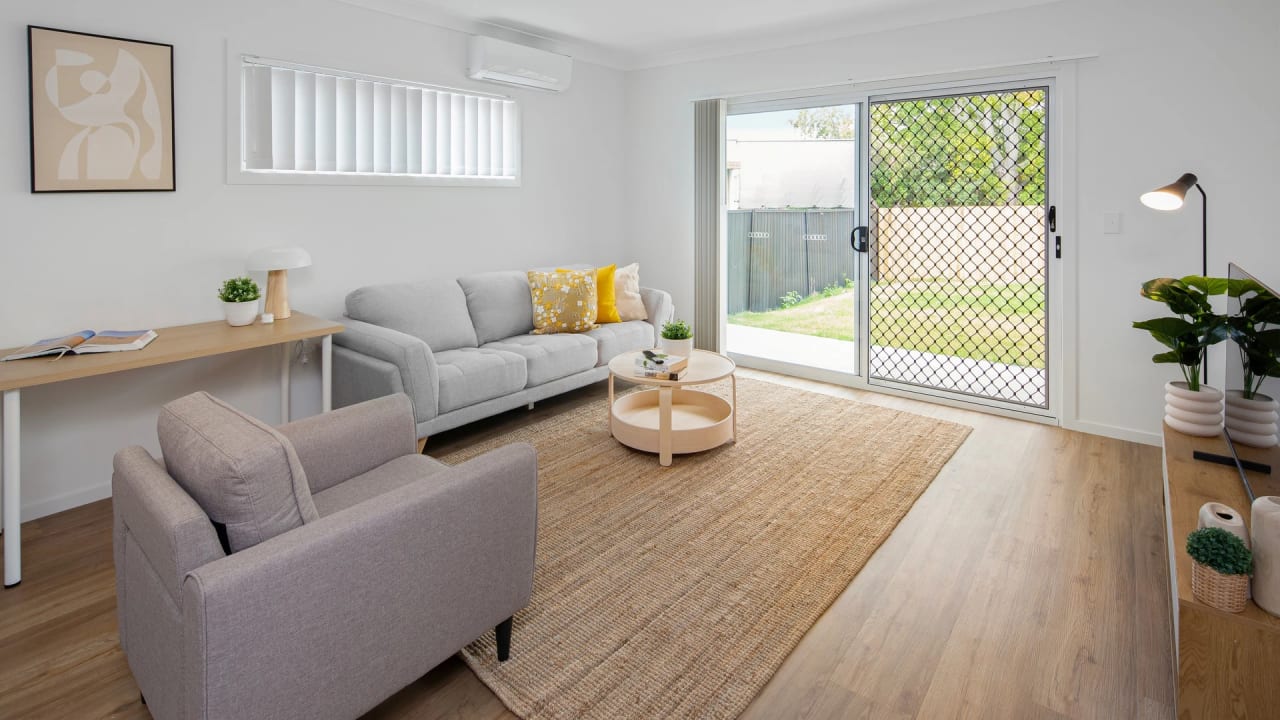 Furnished room studio flat for rent