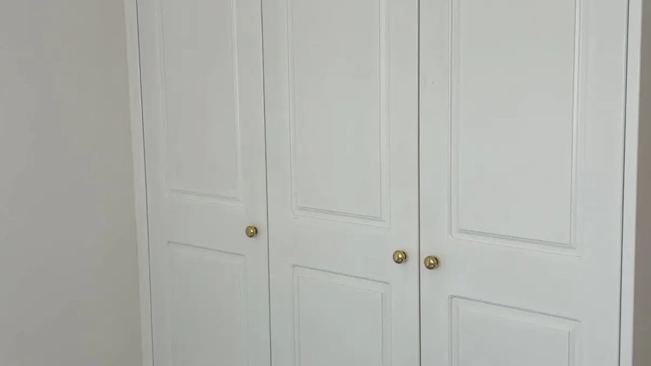 Unfurnished room in a flatshare