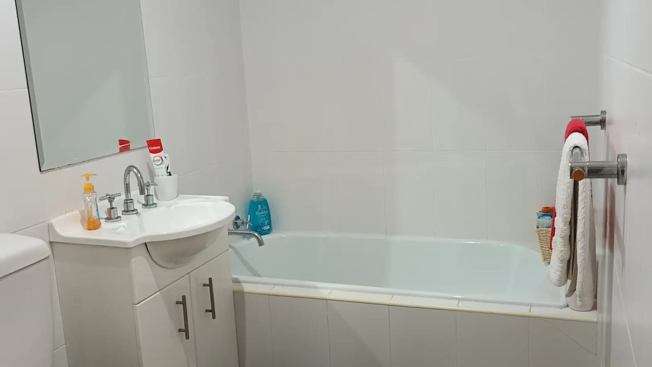 Unfurnished room in a share house