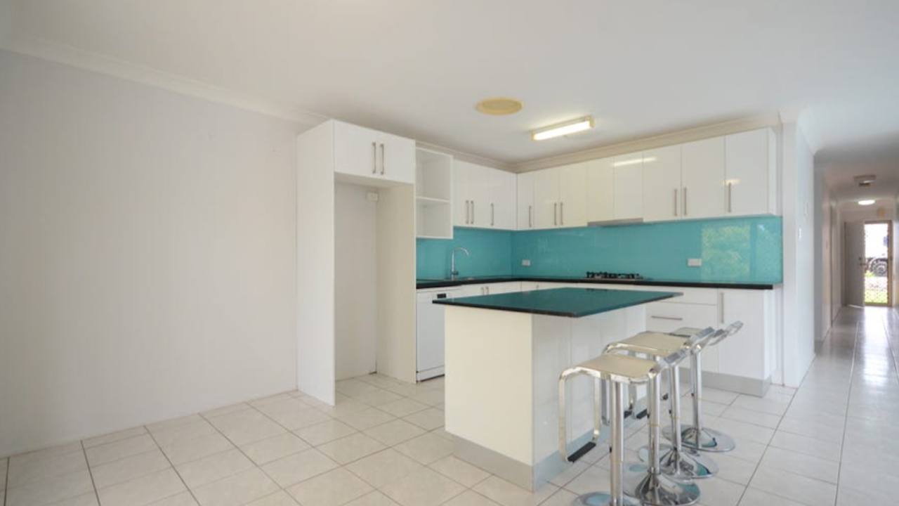 Unfurnished room with own bathroom