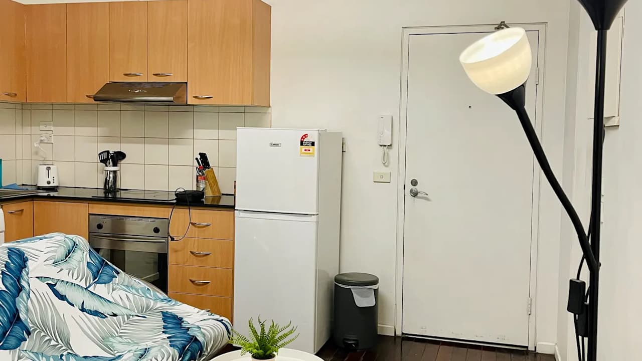Furnished room in a flatshare