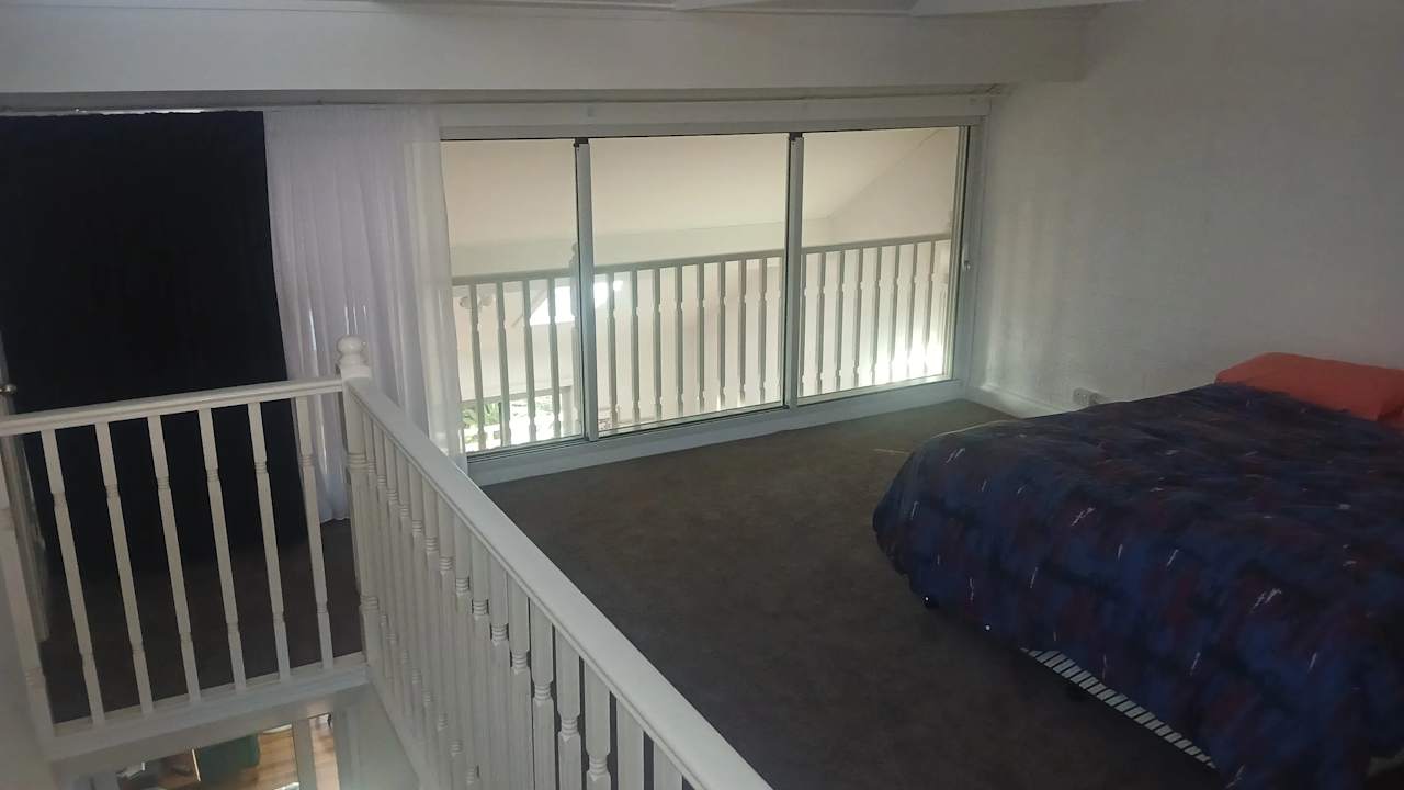 Room in a share house