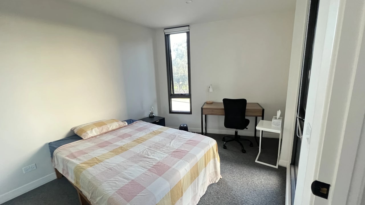 Furnished room with own bathroom