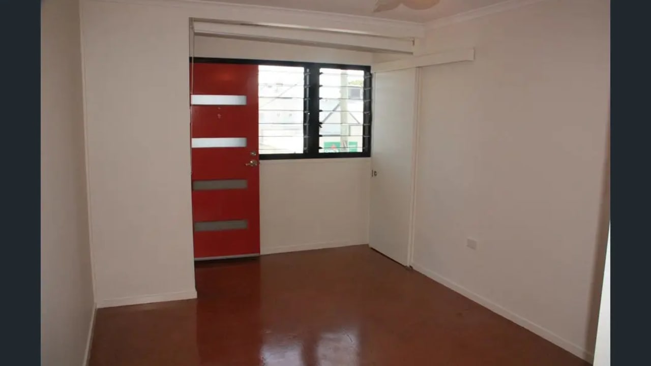 Whole property with 2 rooms for rent