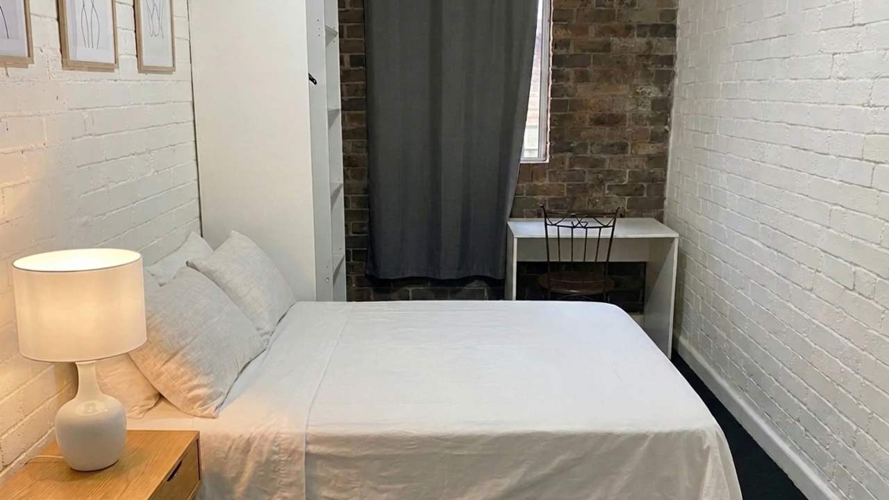 Furnished room studio flat for rent
