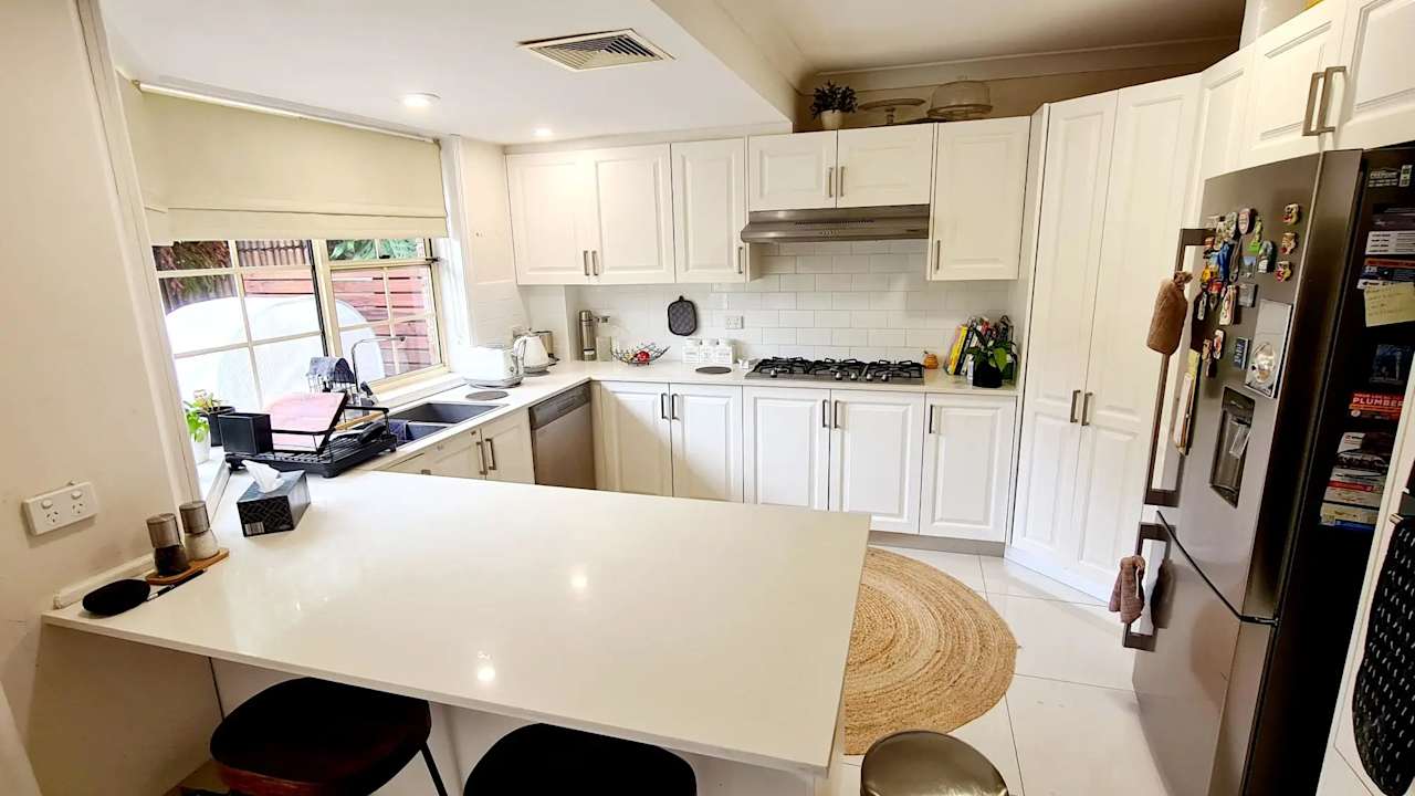 Furnished room in a share house