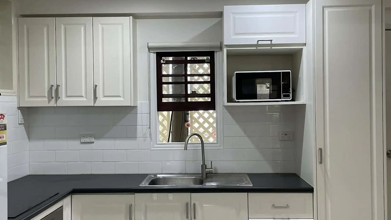 Furnished room with ensuite in a share house