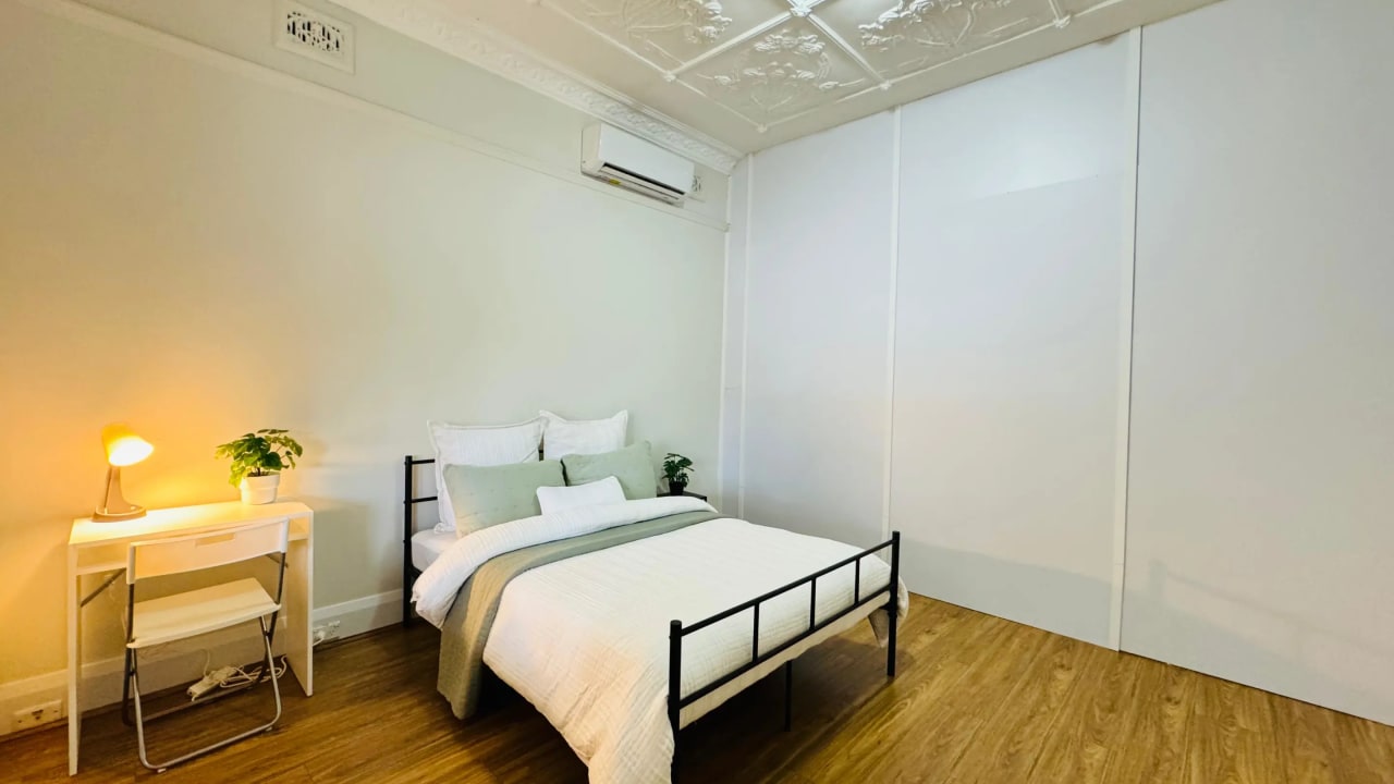 Furnished room in a share house