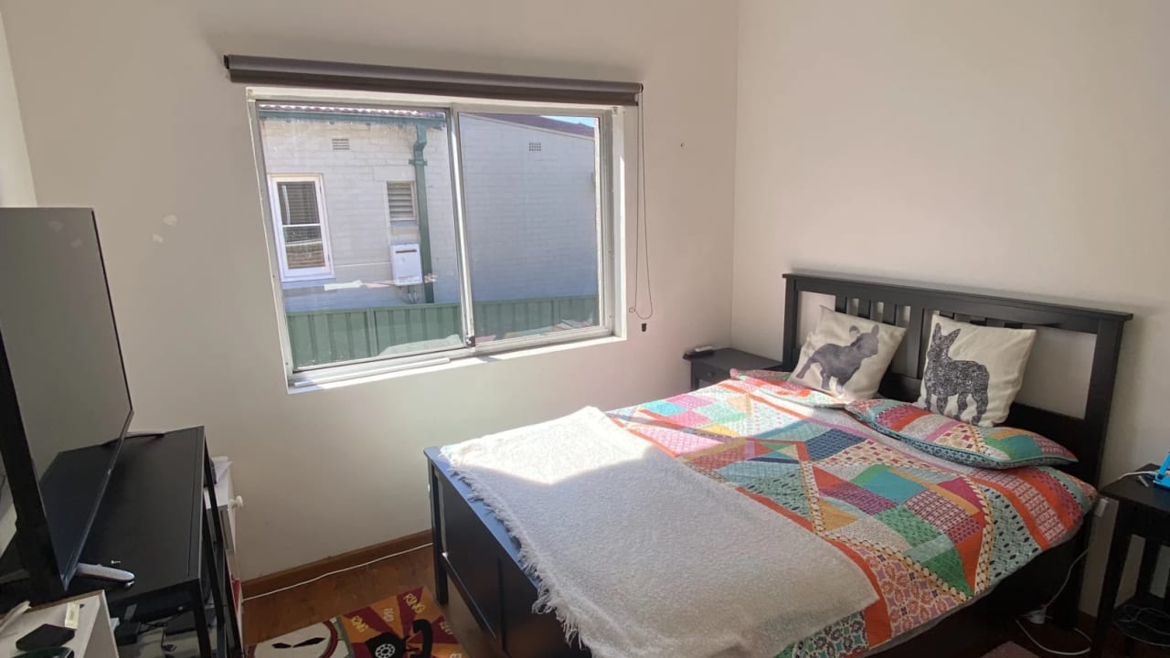 Room in a share house