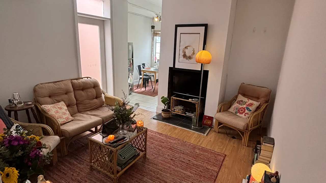 Room in a share house