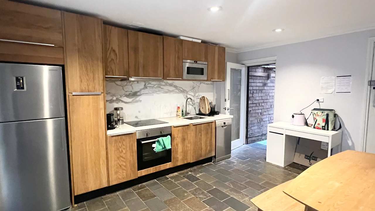 Furnished room studio flat for rent